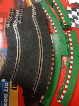 10 curvas y 10 bordes Scalextric 1/32