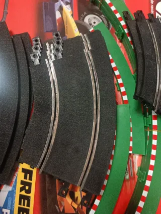 10 curvas y 10 bordes Scalextric 1/32