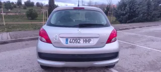 Peugeot 207 2011