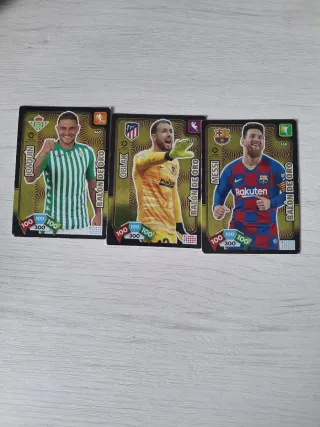 Cromos de fútbol variados