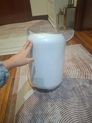 Cubo Basura Blanco 9.5L con Tapa