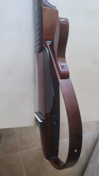 Guitarra Eléctrica Yamaha SLG200NW