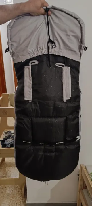 Saco para carrito de bebé gris