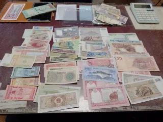 Lote de billetes extranjeros