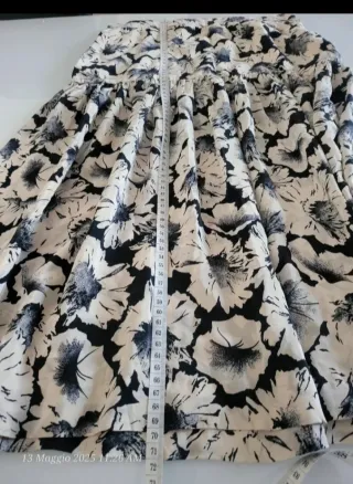 Gonna donna fantasia fiori bianco/nero