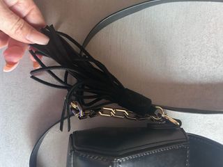 Bolso pequeño Zara negro