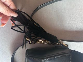 Bolso pequeño Zara negro