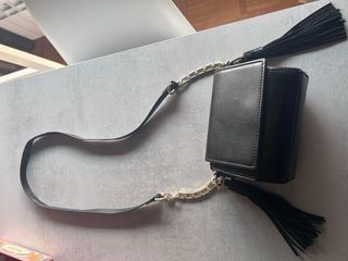 Bolso pequeño Zara negro