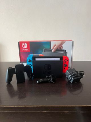 ¡IMPECABLE! Nintendo Switch Azul/Rojo Completa