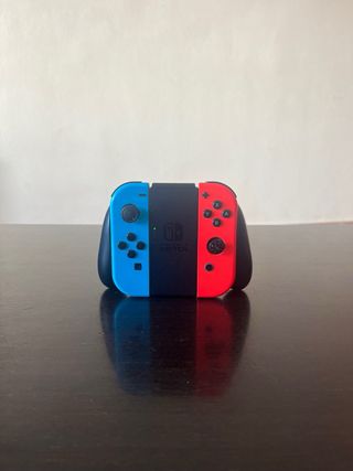 ¡IMPECABLE! Nintendo Switch Azul/Rojo Completa