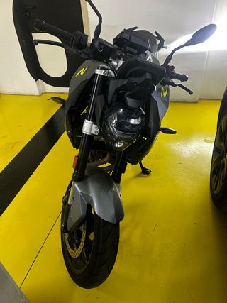 moto bmw F900r A2