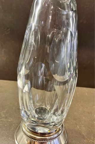 Jarrón Cristal con Base Plata