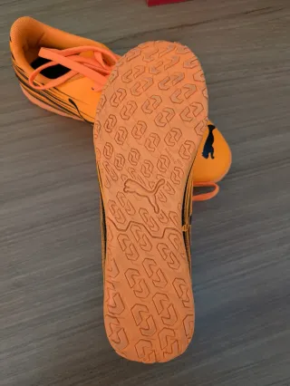 Botas fútbol sala Puma Attacanto Talla 37