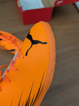 Botas fútbol sala Puma Attacanto Talla 37