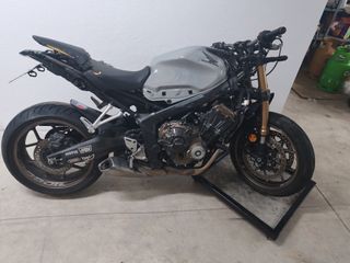 Honda CB 650R - Venda por peças