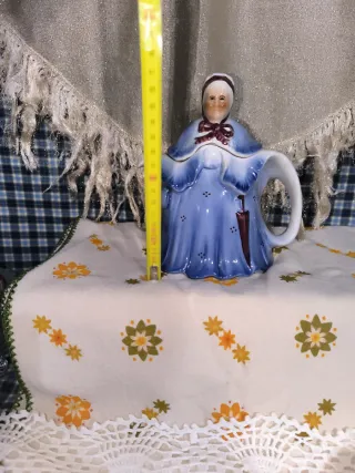 tetera de cerámica "Little Old Lady"