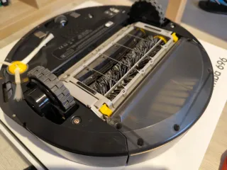 Robô Aspirador iRobot Roomba 696