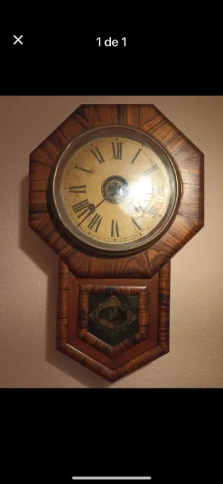 Reloj de pared americano antiguo