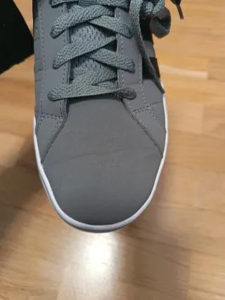 Zapatillas Adidas Talla 40 Gris y Negro