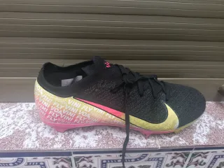 Botas de fútbol Nike Air Zoom Mercurial Vapor XVI