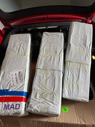 Lote 6 apliques lámpara metal blanco sin estrenar.