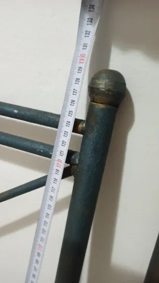 Cabeceros de forja con estrella y luna