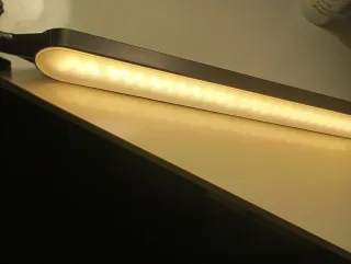 Lámpara de escritorio ajustable