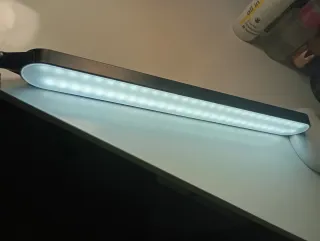 Lámpara de escritorio ajustable