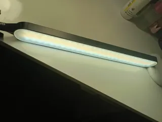 Lámpara de escritorio ajustable