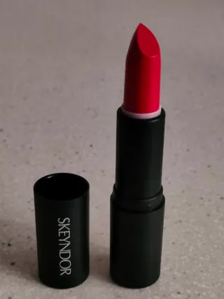 Pintalabios SKEYNDOR Rojo