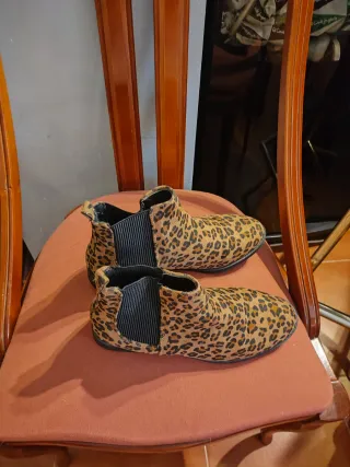 Botines leopardo talla 39