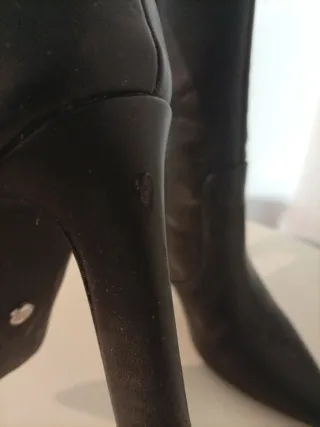 Botines de tacón negros para mujer
