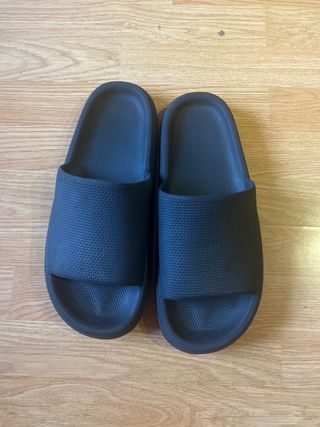 Chanclas negras hombre