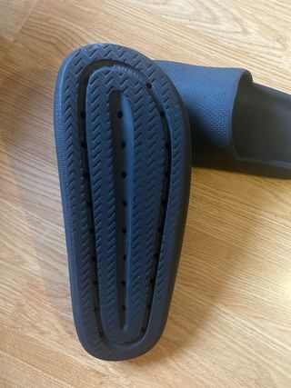 Chanclas negras hombre