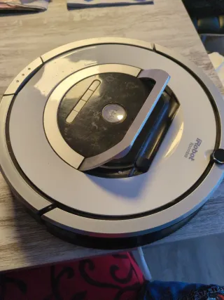 Aspirador iRobot Roomba 776