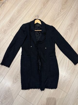 Americana mujer Massimo Dutti negra con flecos