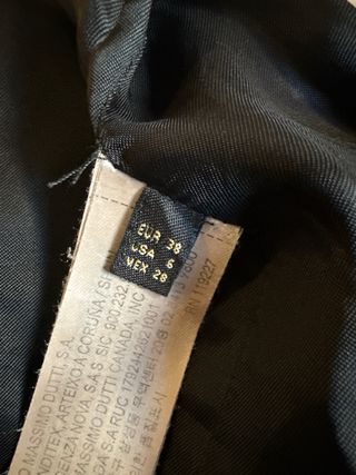 Americana mujer Massimo Dutti negra con flecos