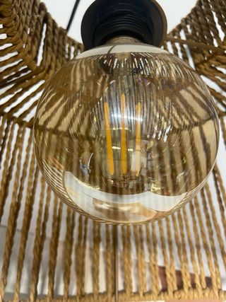 Lámpara de techo con bombilla