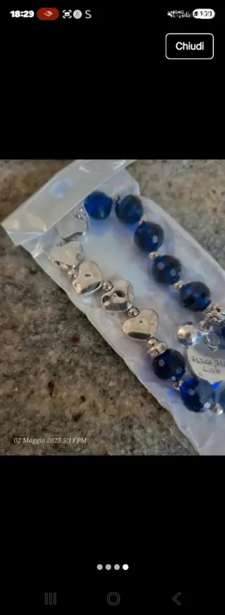 Bracciale donna con perle blu e ciondoli