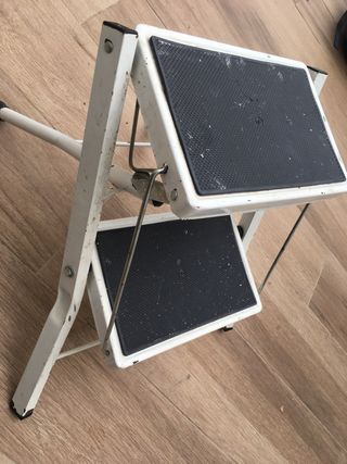 Taburete plegable 2 peldaños