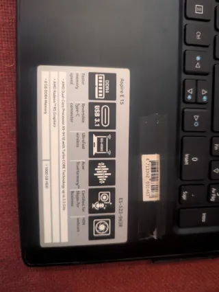 Despiece Acer Aspire E15 E5-523-963R