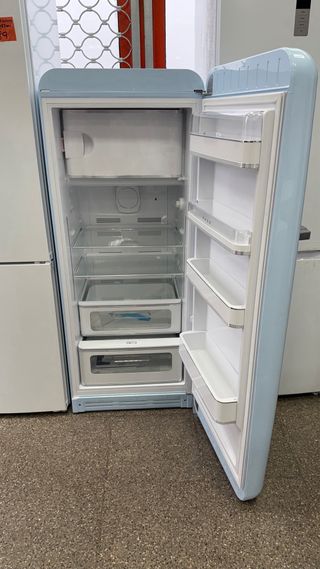 Frigorífico SMEG nuevo con garantía
