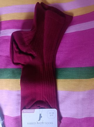 Lote pares calcetines rojo y gris Calzedonia 36-38