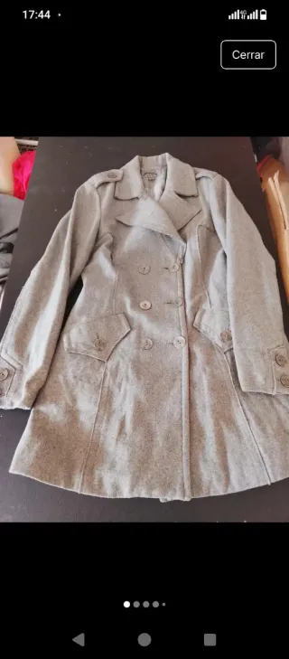 Chaquetón largo Stradivarius gris talla M