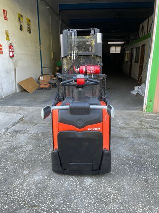 Apilador Toyota 1200kg 2500mm