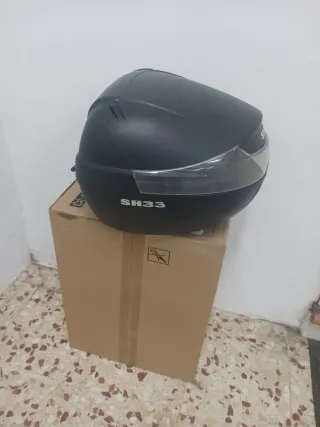 Baulete de moto negro