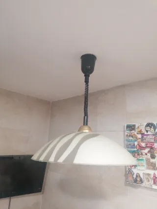 Lámpara colgante estilo ochentero