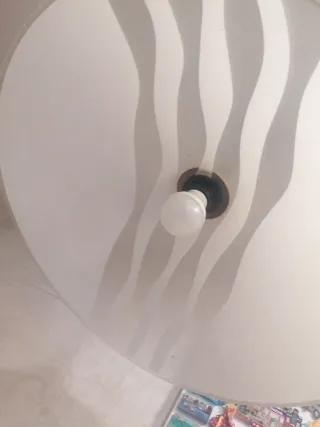 Lámpara colgante estilo ochentero