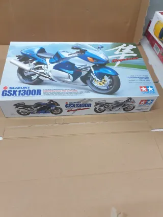 Maqueta Tamiya Suzuki GSX1300R Hayabusa 1/12
