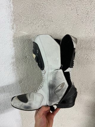 Botas SIDI de Moto Deportivas Blancas y Negras